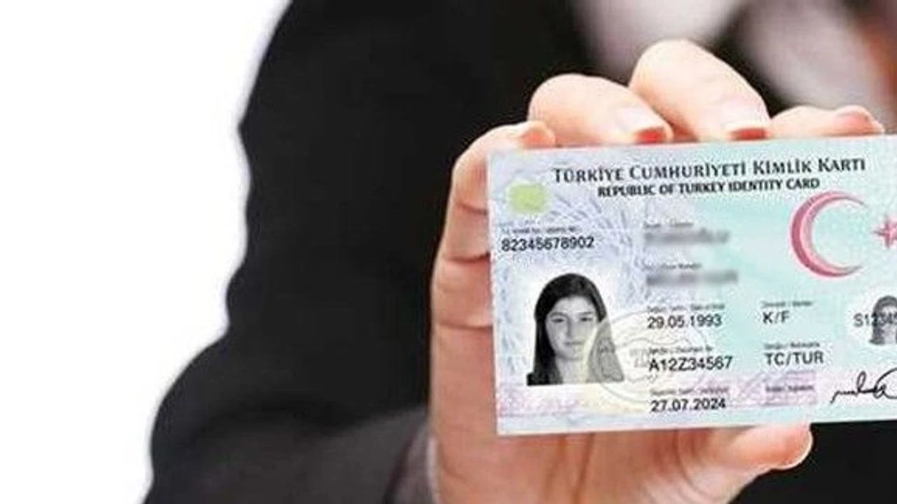 Nüfus Cüzdanı ile T.C. Kimlik Kartı Arasındaki Fark Nedir
